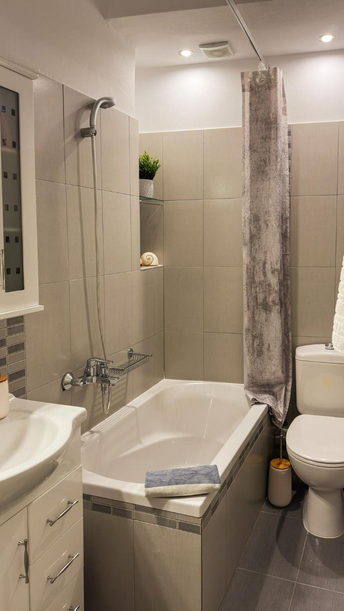 Agora Apartment ピタゴリオ エクステリア 写真